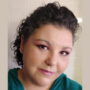 Meet your Posher, Adelena